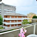Hotel Etna