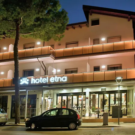 Hotel Etna 3*