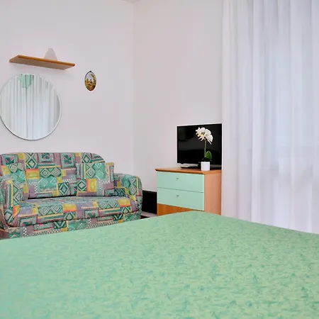 Etna Hotel 3*