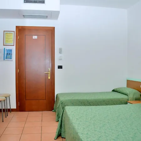 Hotel Etna