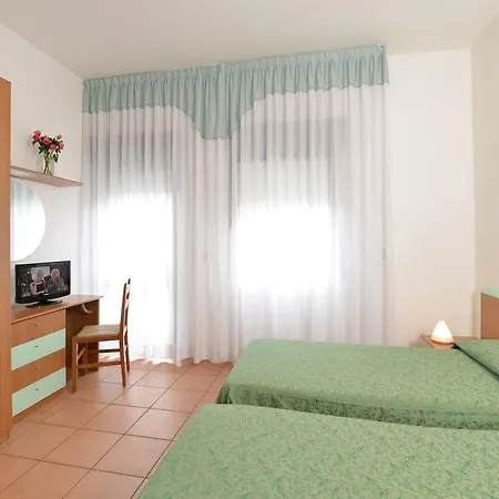 Hotel Etna 3*