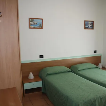 Hotel Etna 3*